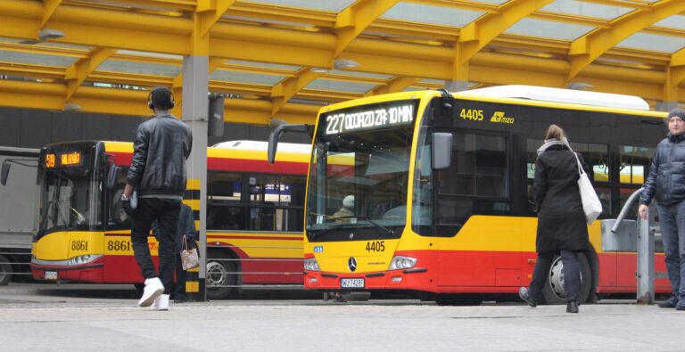 Warszawski Transport Publiczny w Wielkanoc